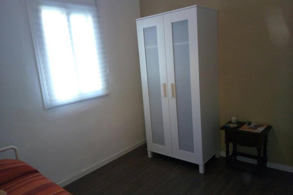 Sevilla ,Piso Completo En Buena Zona,Wifi Y Aparcamiento Seville Exterior photo