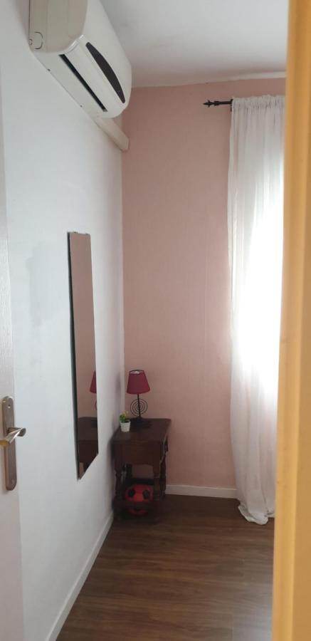 Sevilla ,Piso Completo En Buena Zona,Wifi Y Aparcamiento Seville Exterior photo
